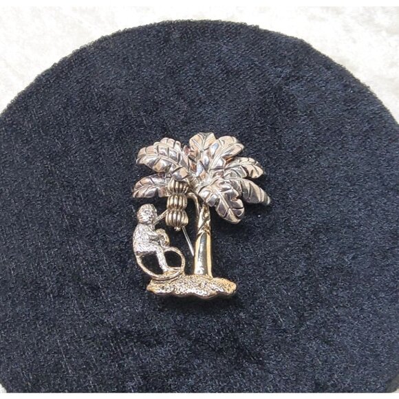 Vintage MJ Silver / Gold-Tone Monkey & Banana Tree Brooch Pin / Pendant - Picture 11 of 12